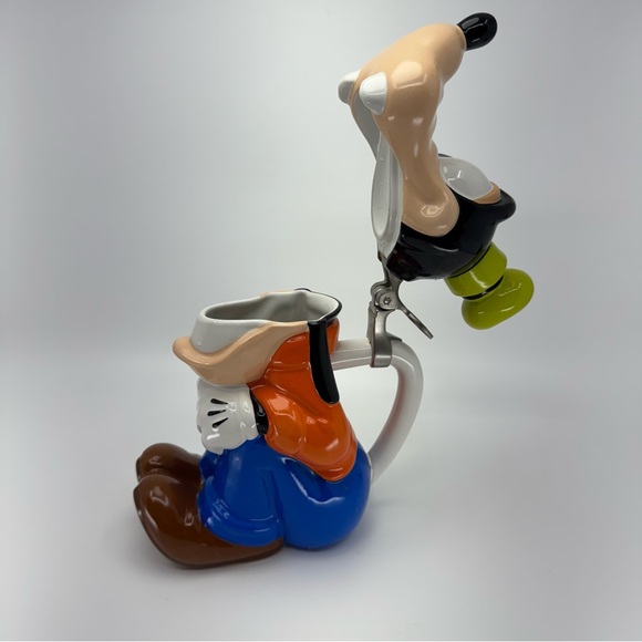 Goofy Disney Tankard Series Stein • Ceramarte • Porcelain •9¼" H •Made in Brazil - Picture 5 of 12